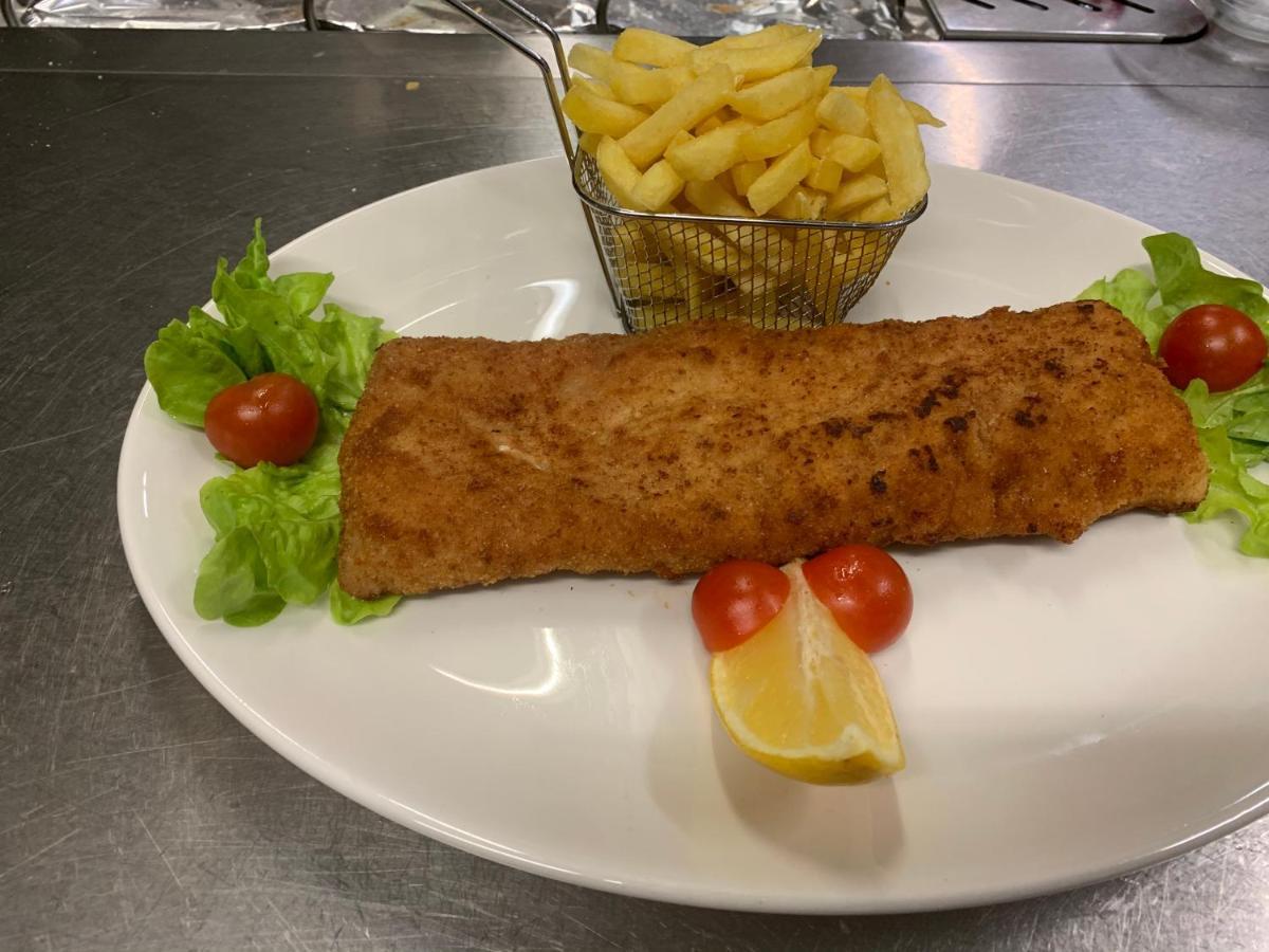 ホテル Ristorante Con Alloggio Val Sole Acquarossa エクステリア 写真
